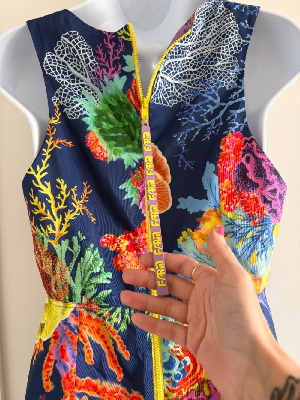NWT FARM Rio Vibrant Coral Garden Navy Mini Dress– Small Sample Sale Find- Rare! - Picture 5 of 7